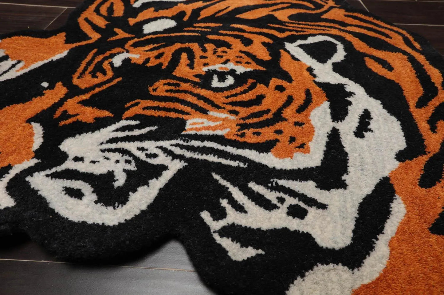Crouching Tiger Handmade Wool Novelty/Animal Oriental Area Rug Orange 3' x 5'-1