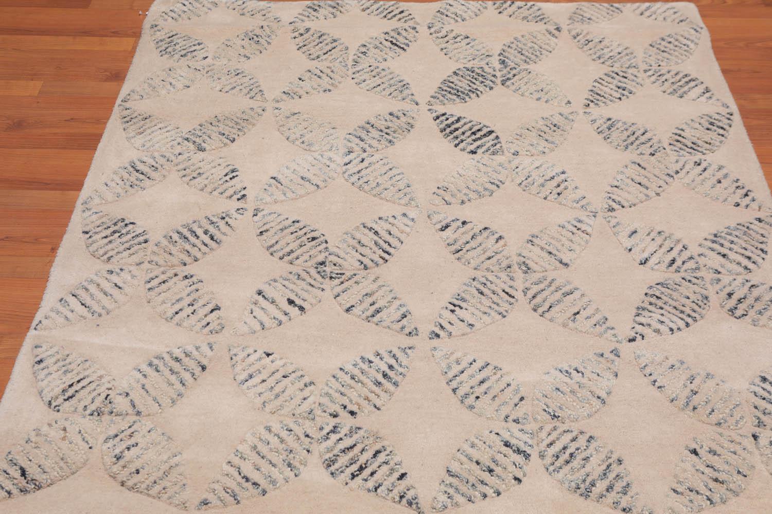 4'8" x 6'8" Handmade High Low Pile Wool Loop & Cut Area rug Contemporary Beige-2