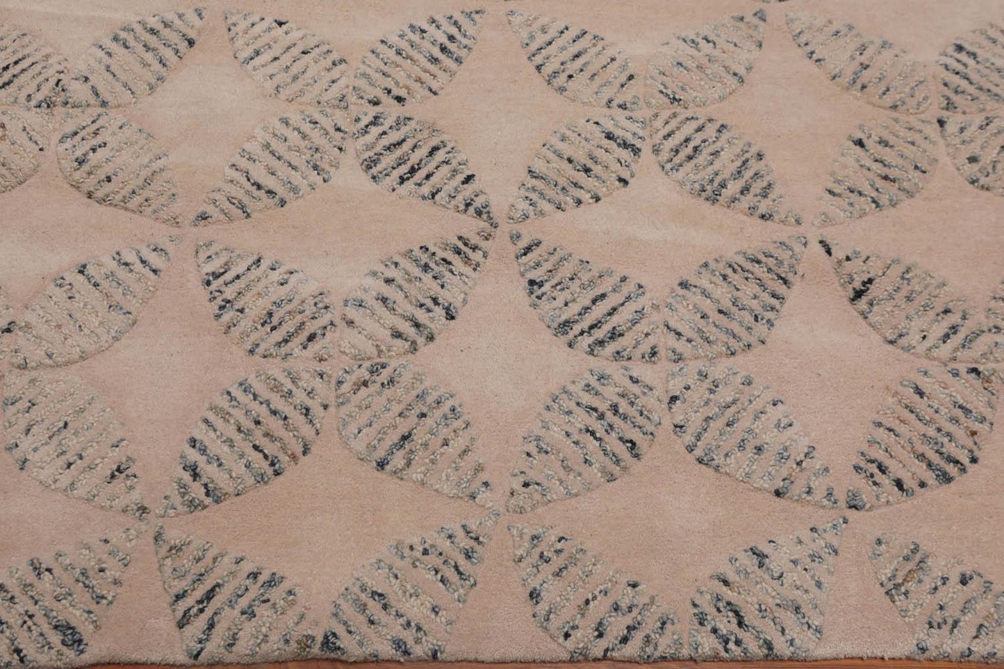 4'8" x 6'8" Handmade High Low Pile Wool Loop & Cut Area rug Contemporary Beige-3