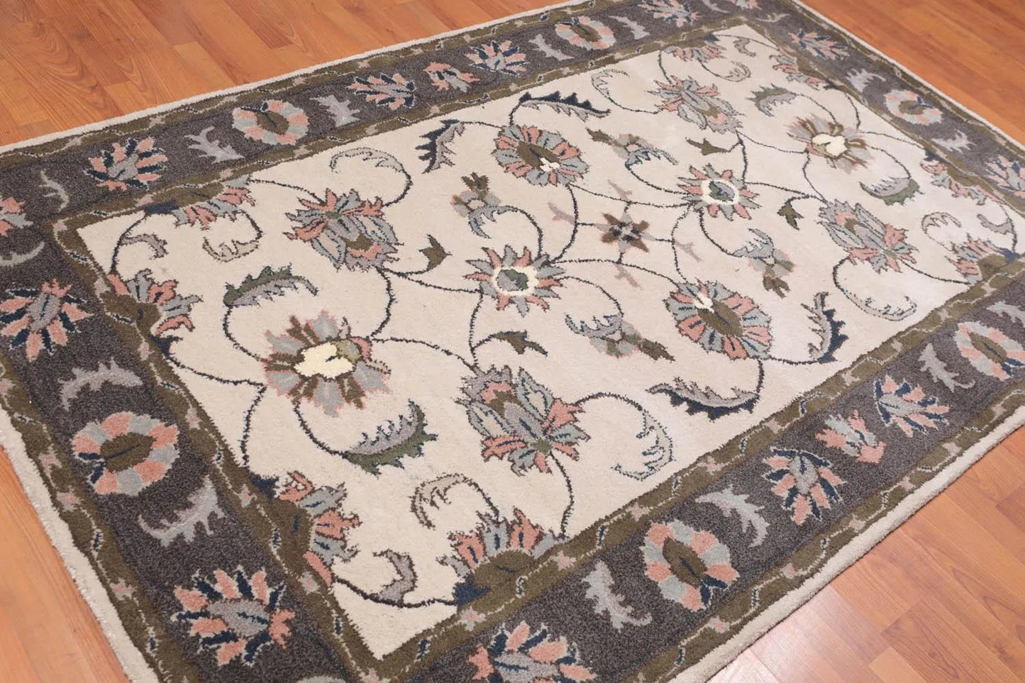 5' x 8' Handmade 100% Wool Traditional Oriental Area Rug Traditional Beige-1