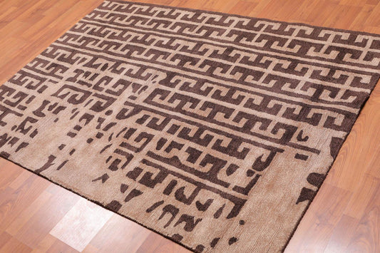 4'7" x 6'7" Handmade Textured 100% Nylon Loop & Cut Area Rug Brown-0