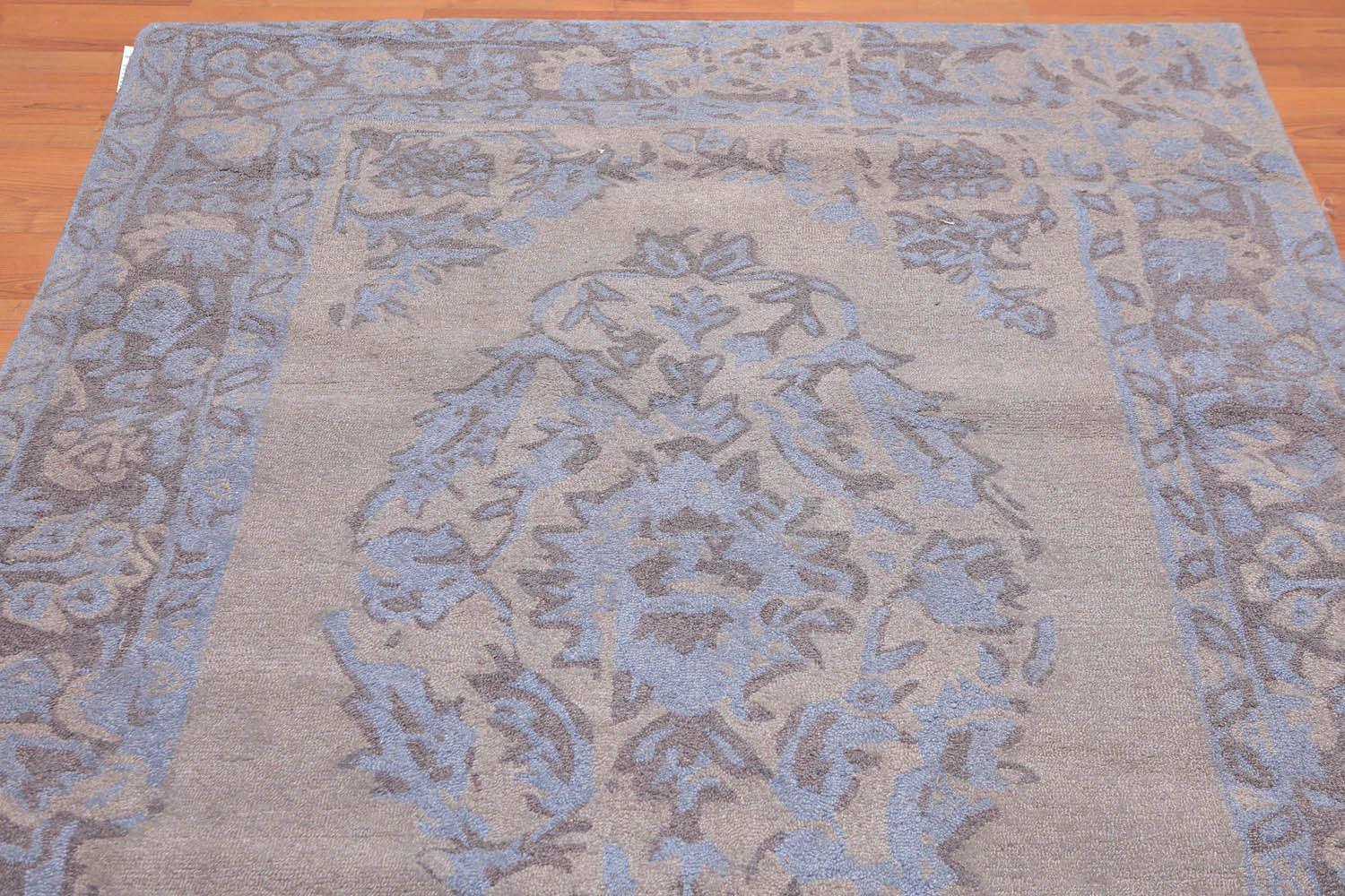 5'3" x 7'5" Handmade Erased pattern Wool Loop & Cut pile Area Rug Taupe-2