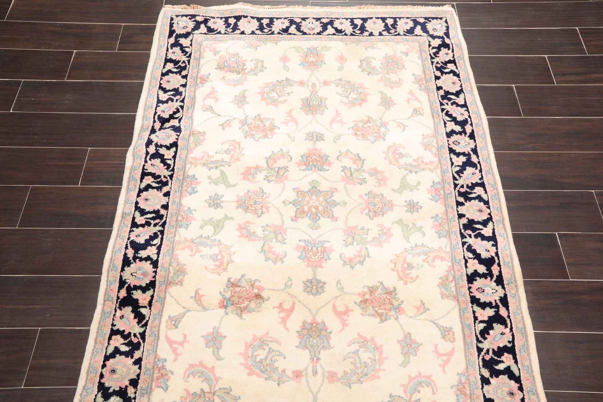 4'1" x 6' Hand Knotted Wool Plush Pile Traditional Oriental Area Rug Cream-2