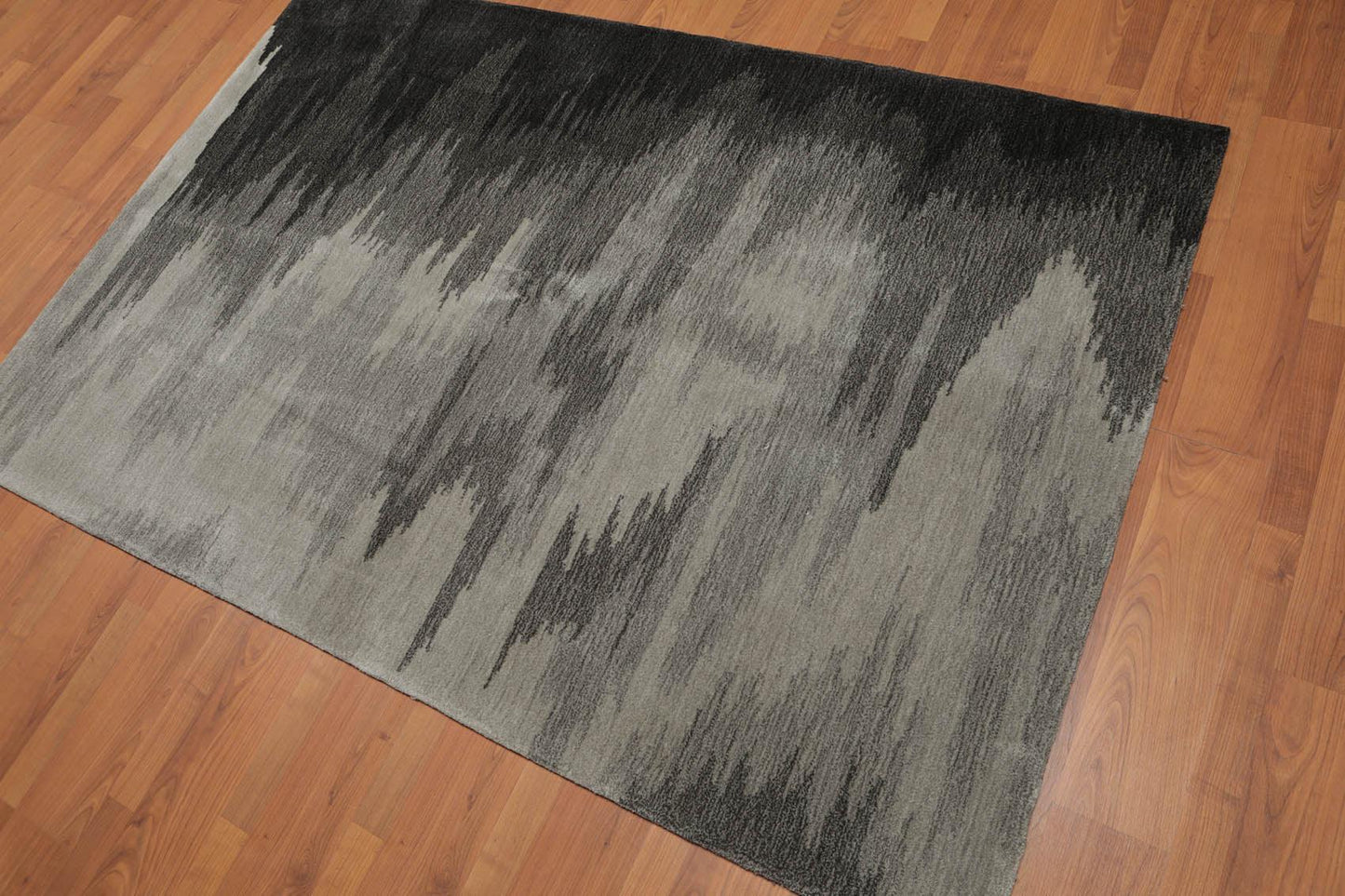 4'8" x 6'8" Abstract Graphic Design Handmade Polypropylene Pile Area Rug Beige-0