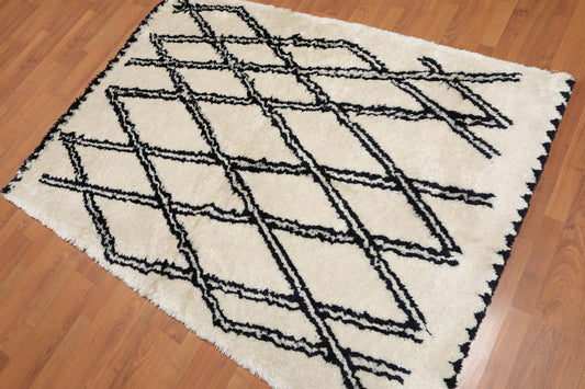 4'3" x 6' Handmade Geometric Pattern Moroccan Shag Area Rug Beige-0