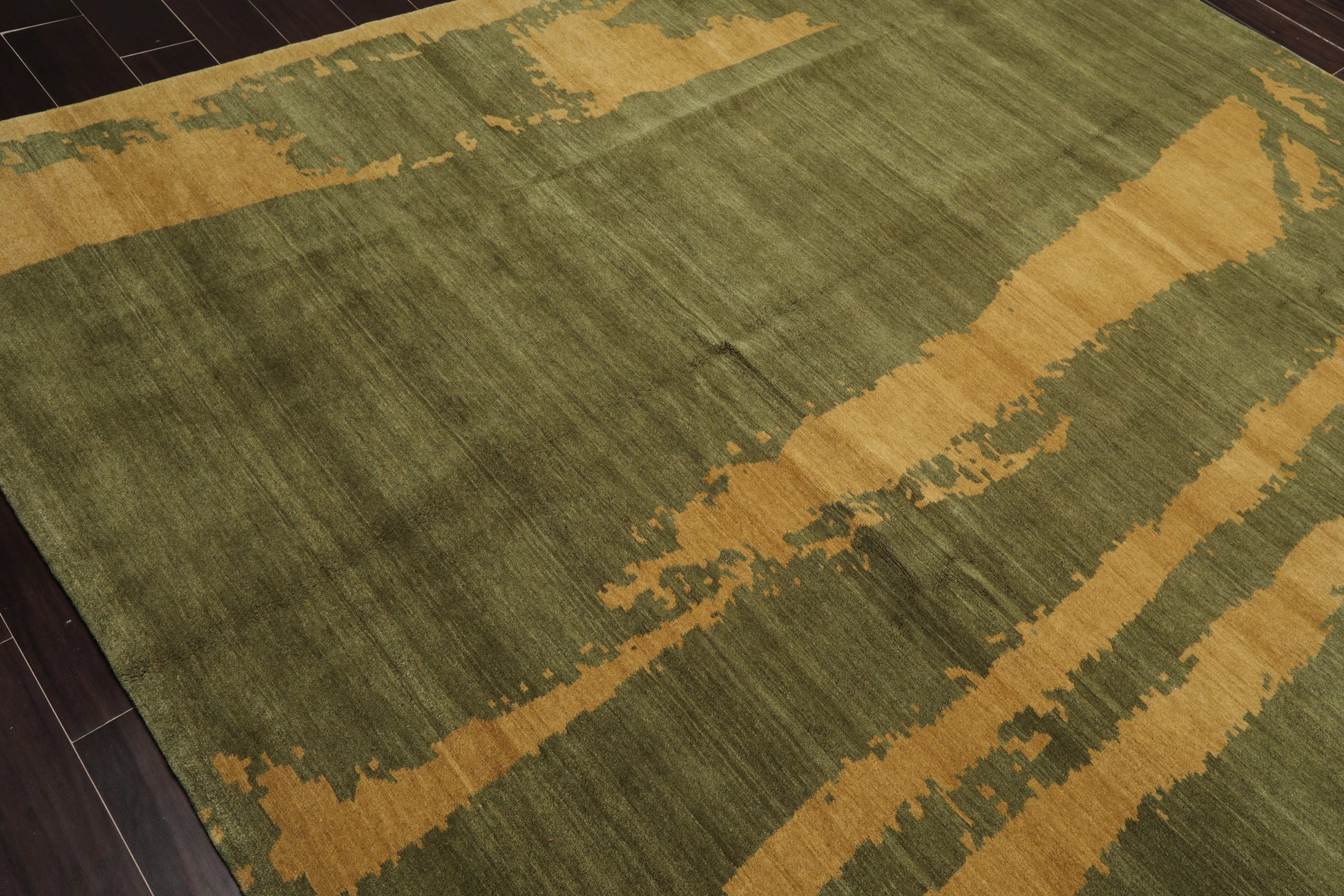 7'8''x9'9'' Hand Knotted Tibetan 100% Wool Michaelian & Kohlberg Modern & Contemporary Oriental Area Rug Green, Muted Gold Color-4