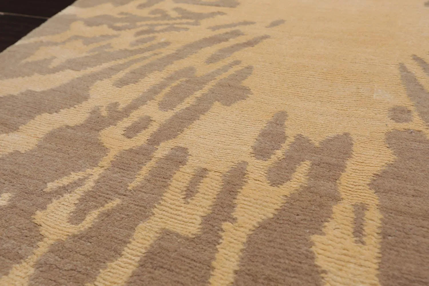 2'x3' Hand Knotted Wool & Silk Modern Tibetan Oriental Area rug Beige-3