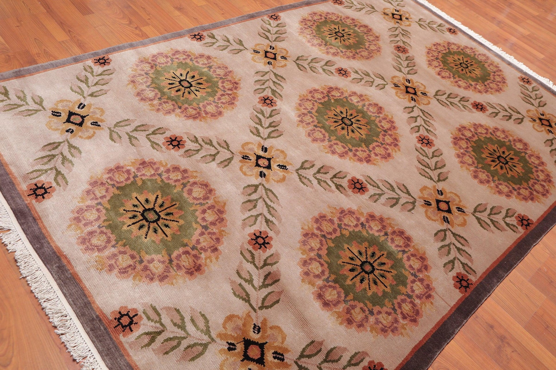 6' x 9'1" Hand Knotted Traditional Classic European Wool Tibetan Area rug Beige-1
