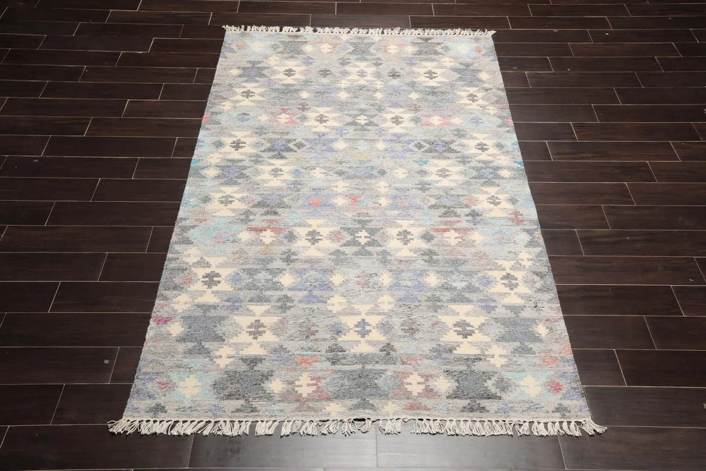 5' x 8'  Indoor OutdoorHand Woven 100% Recycled PET Yarn Modern Kilim Area Rug Gray-1