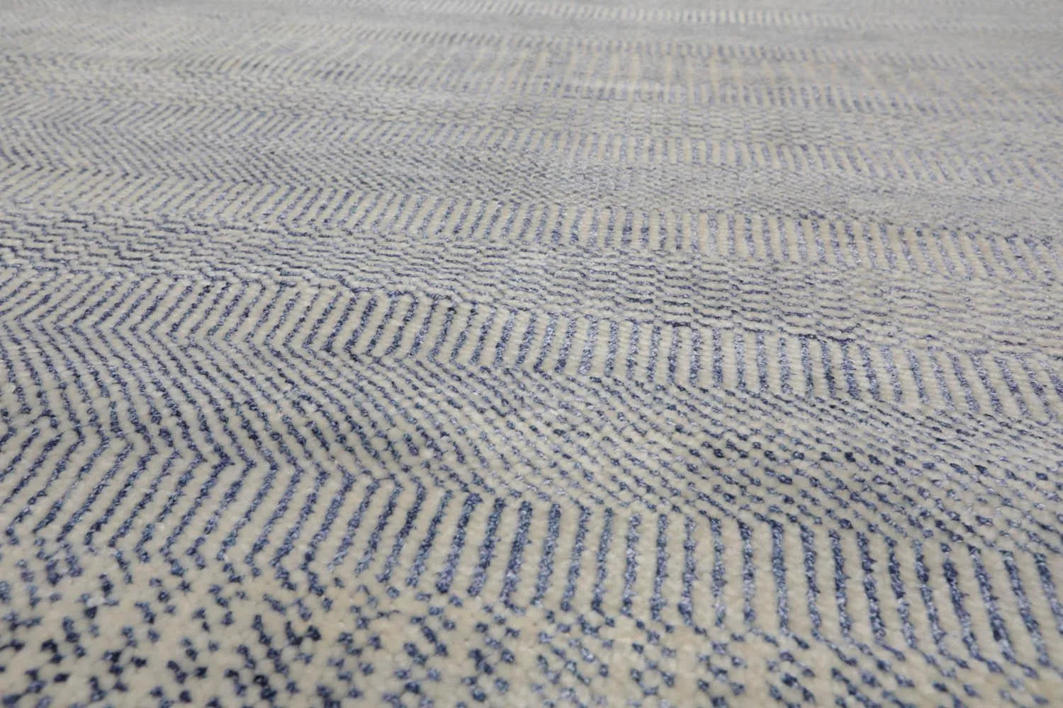 Multi Sizes Blue Hand Knotted Wool and Silk Modern Oriental Area Rug-4