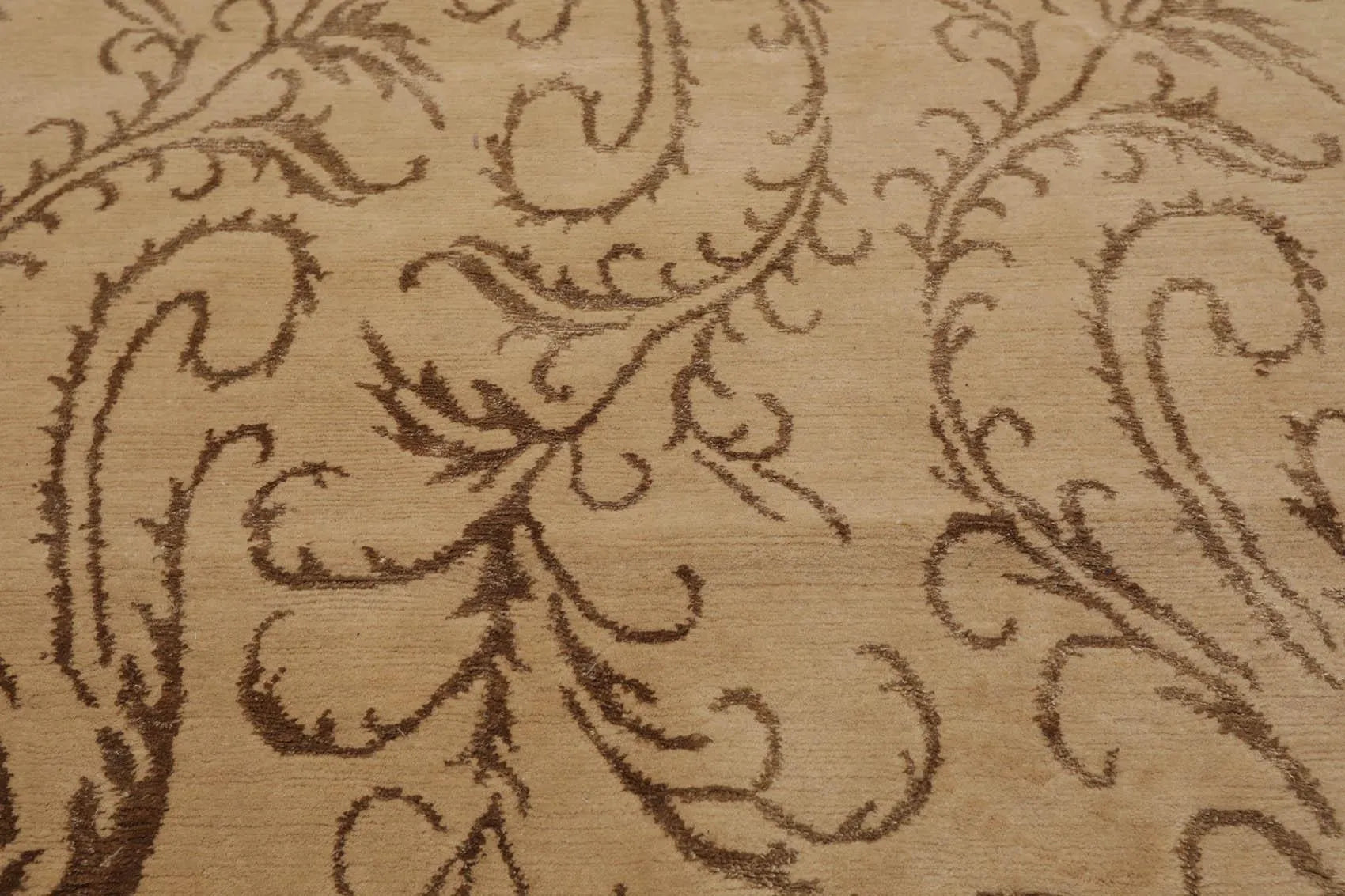 6' x 8'8'' Hand Knotted Tibetan Wool and Silk Botanical Area Rug Beige-4