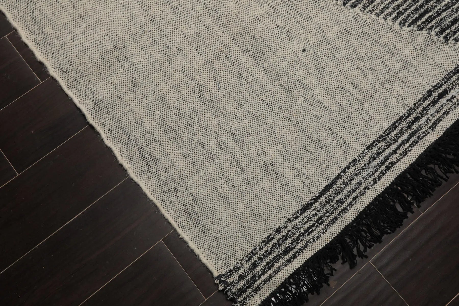 LoomBloom Geometric Kilim Wool Ivory Hand-Woven 5x8 Area Rug-4