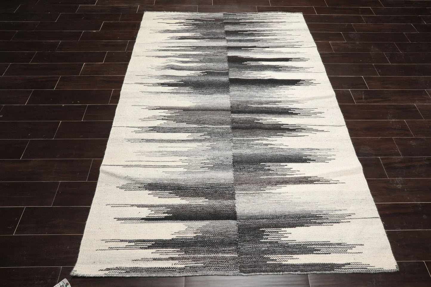 LoomBloom Hand Woven 5x8 Contemporary Ivory Area Rug-2