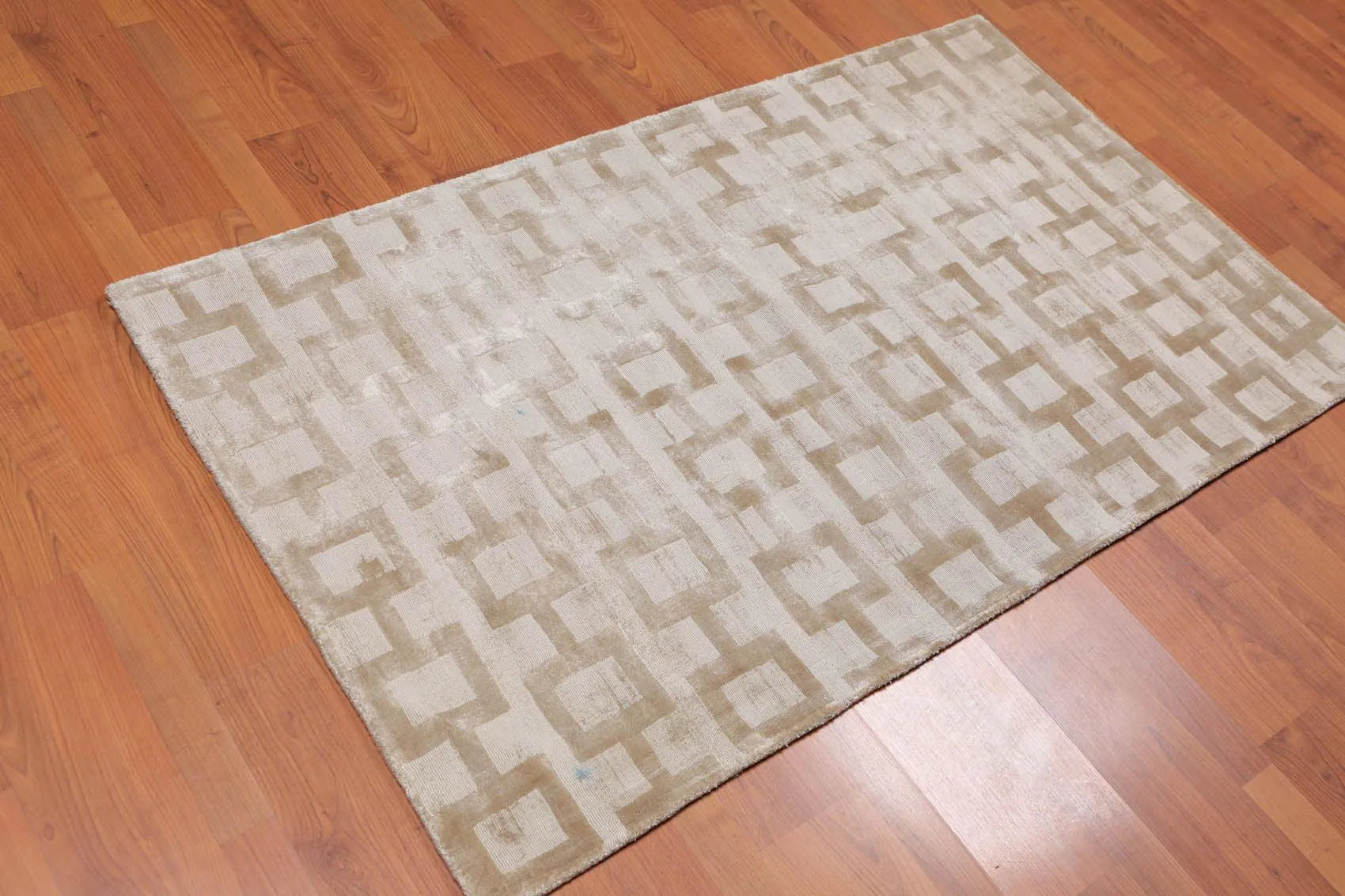 3’ x 5' Handmade Bamboo silk loop & cut pile Traditional Oriental Area rug Beige-1