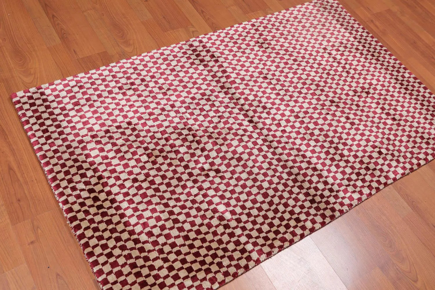 3 x 5 Hand Tufted Bamboo Silk Oriental Area Rug Cranberry, Beige Color-2