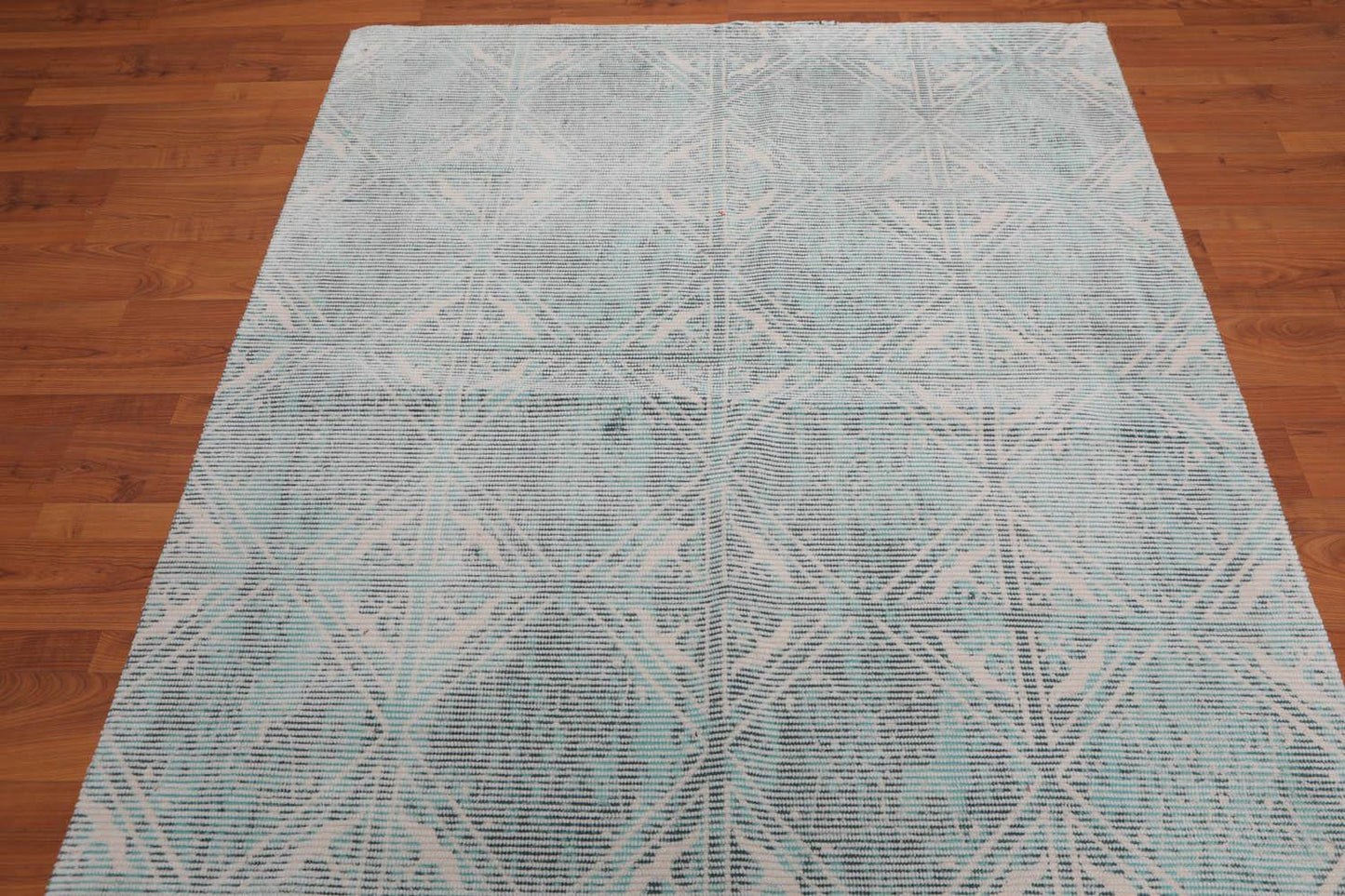 5' x 6’9" Handmade 100% Wool Area rug Modern Ivory-2