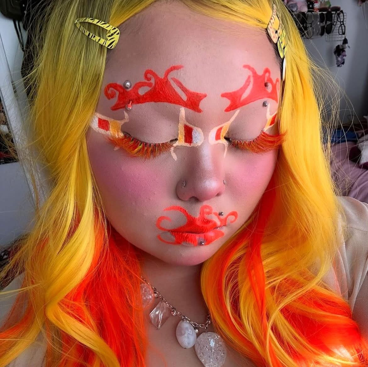*FLAME* (Orange/Red) DOLLicious COLORBLAST Lashes!