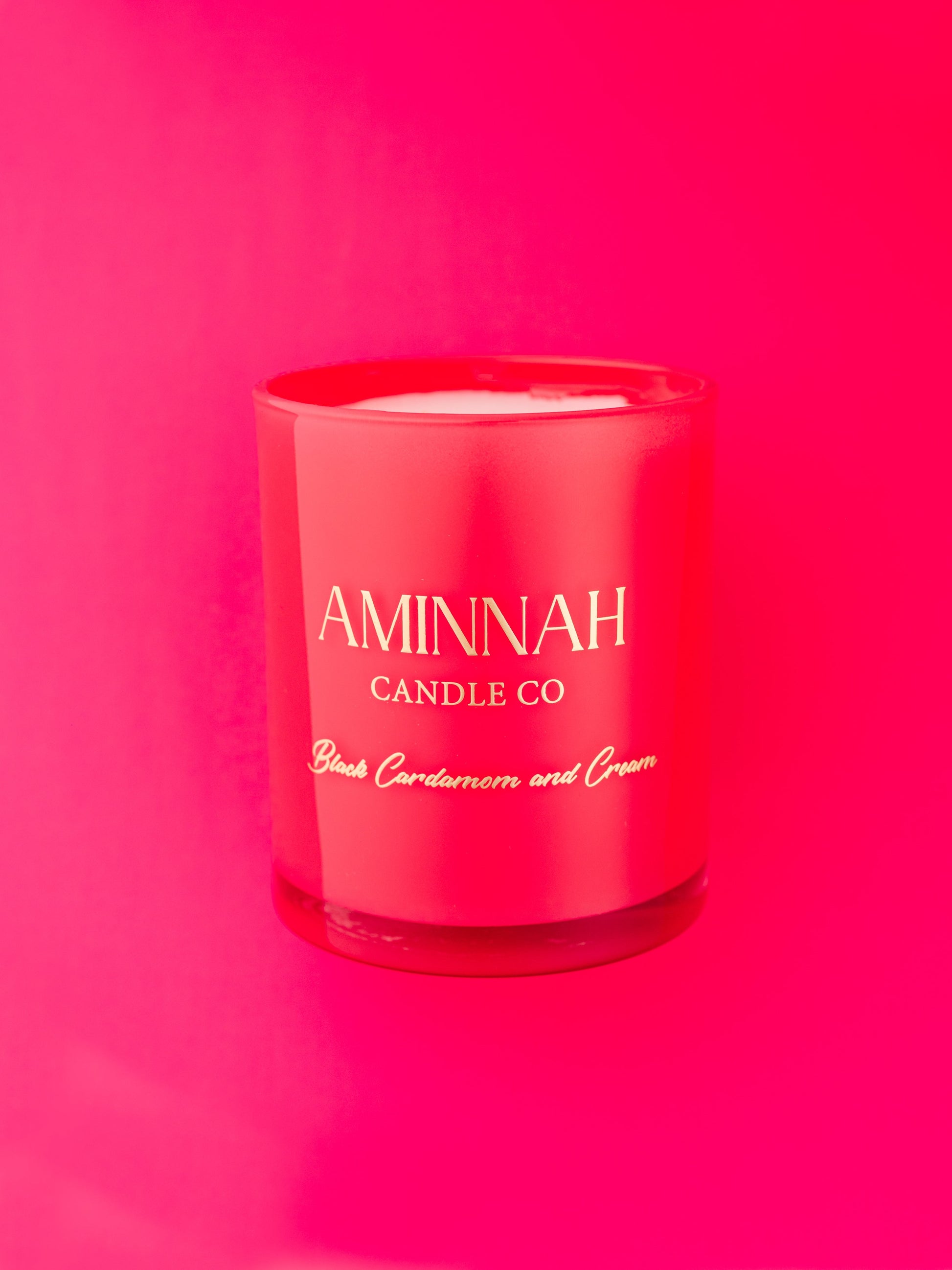 "Black Cardamom & Cream" Scented Candle-4