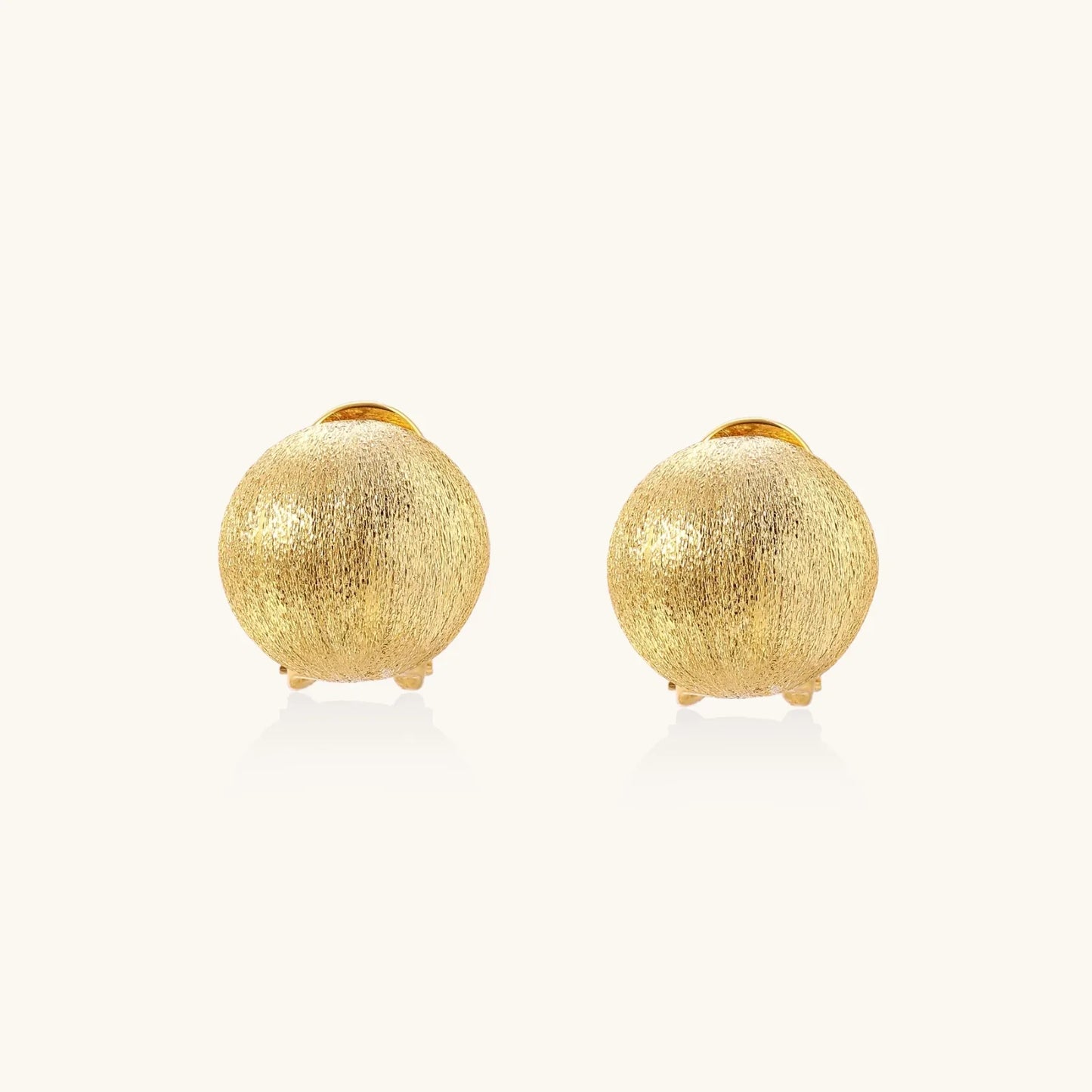 Kuppelclips aus gebürstetem Gold – 24K Gold Vermeil, Clip-On-2
