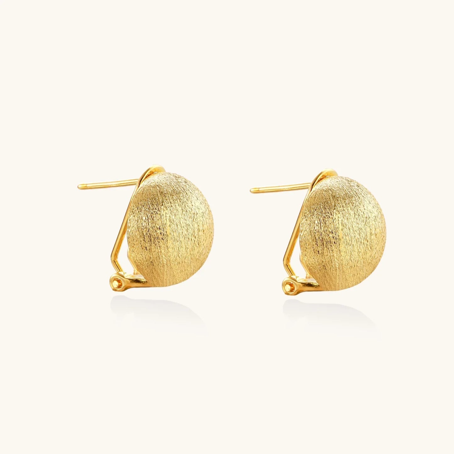 Kuppelclips aus gebürstetem Gold – 24K Gold Vermeil, Clip-On-1