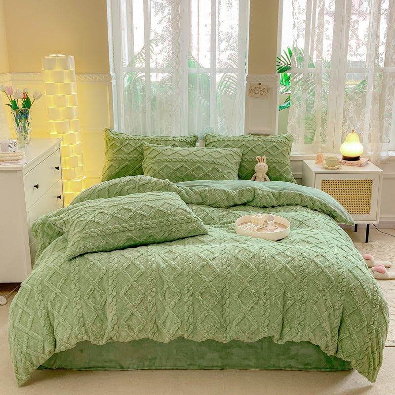 Winter Flannel 4-Piece Bedding Set, Thick Warm Milk Velvet Coral Fleece Duvet Cover, Student Dormitory 3-Piece Set for Wholesale