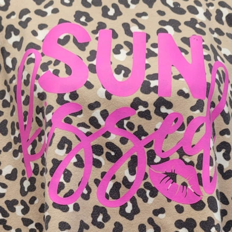 Hand Printed Upcycled Womens XL Sun Kissed Lips Leopard Print Short Sleeve Shirt