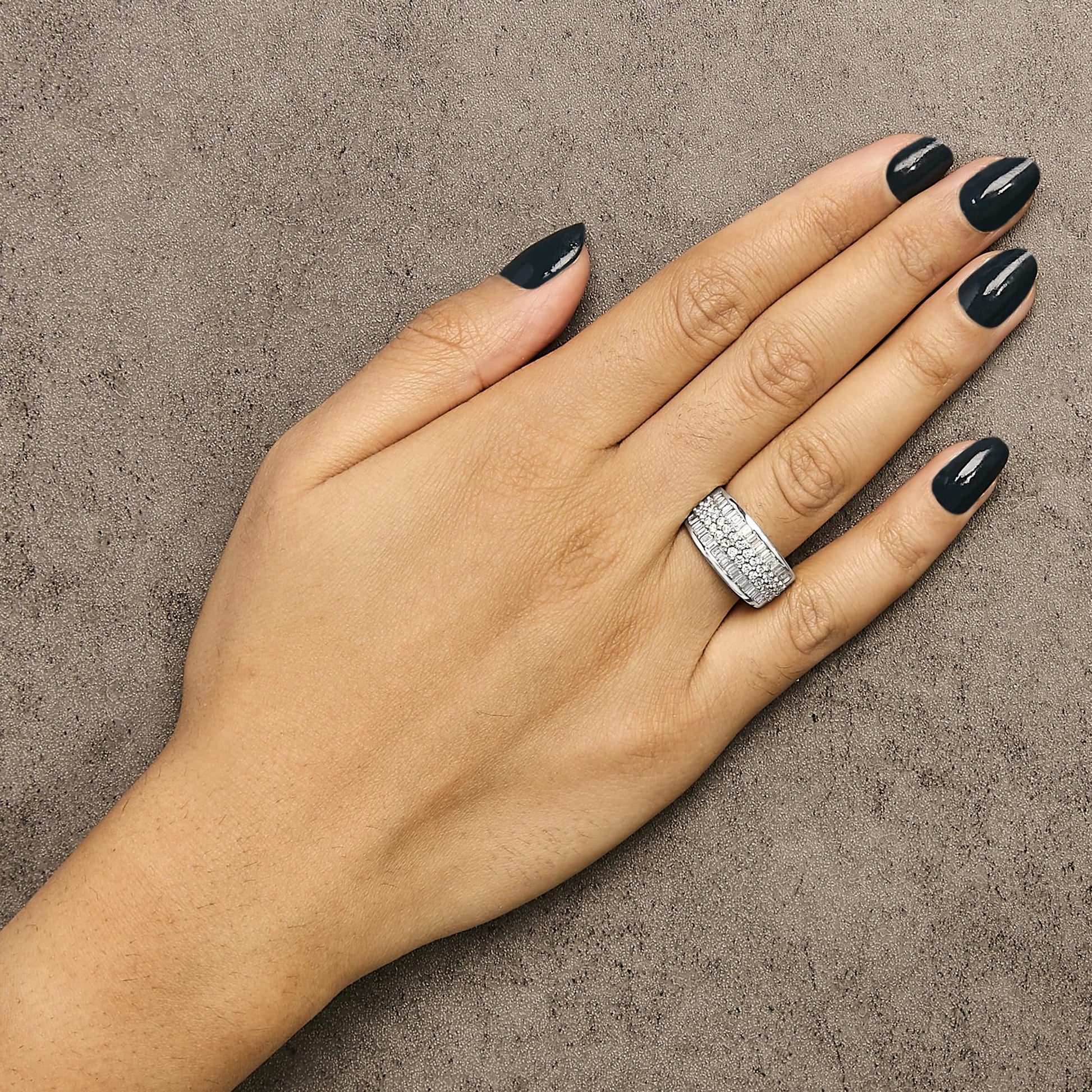 14K White Gold Round and Baguette Diamond Ring (1 1/2 Cttw, F-G Color, SI1-SI2 Clarity)-2