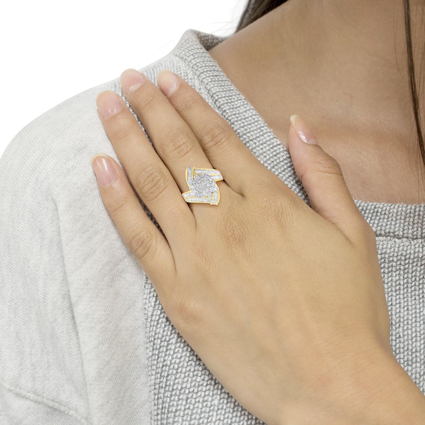 10K Yellow Gold Round and Baguette Diamond Crossover Cluster Ring (3 Cttw, I-J Color, I1-I2 Clarity)-2
