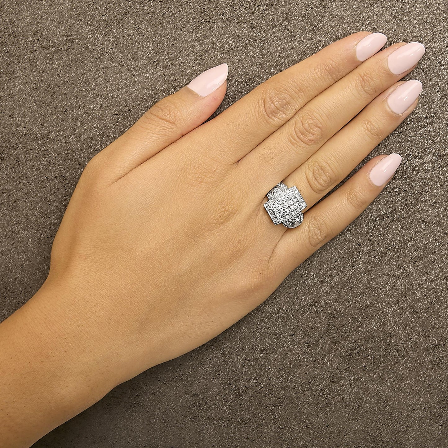 10K White Gold 1.0 Cttw Diamond Rectangular Cushion Shaped Cluster Halo Flared Band Cocktail Fashion Ring (H-I Color, SI2-I1 Clarity)-2