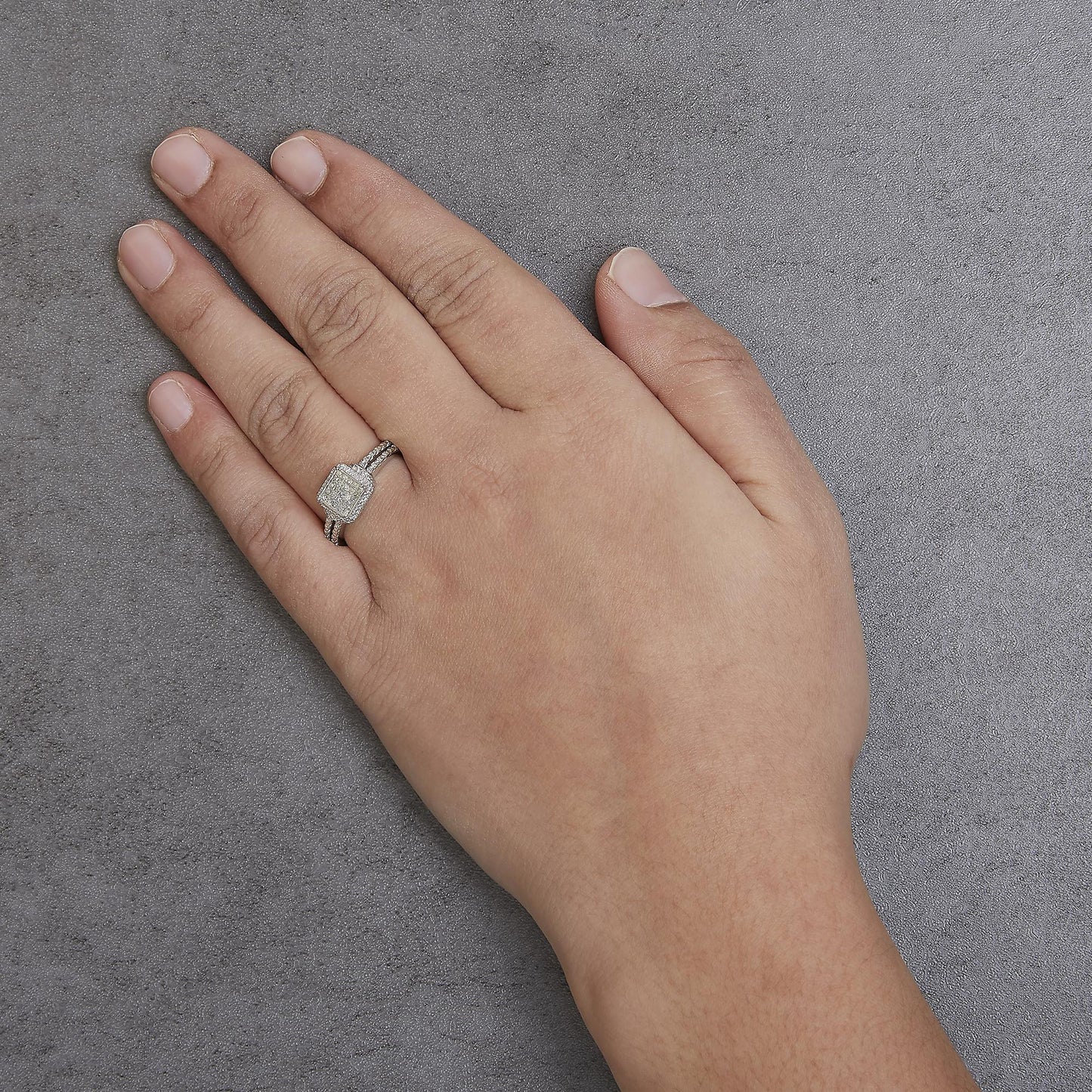 .925 Sterling Silver 1/4 Cttw Princess-cut Diamond Composite Ring with Beaded Halo (H-I Color, SI1-SI2 Clarity)-2