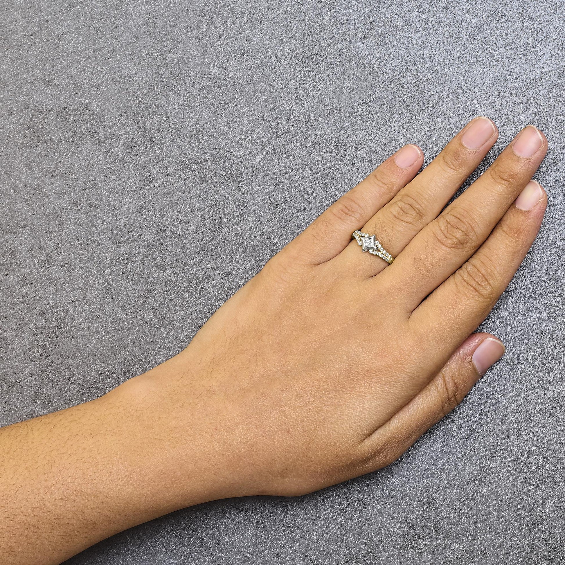 10K Two Tone Color 1/2 Cttw Diamond Kite and Split Shank Ring (H-I Color,SI2-I1 Clarity)-2