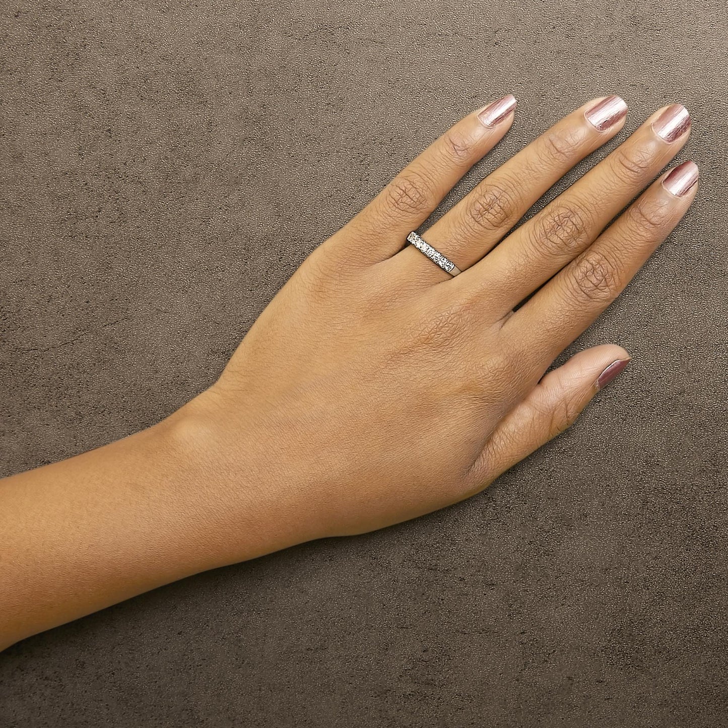 14K Gold 1/2 Cttw Round Diamond 11 Stone Classic Band-4