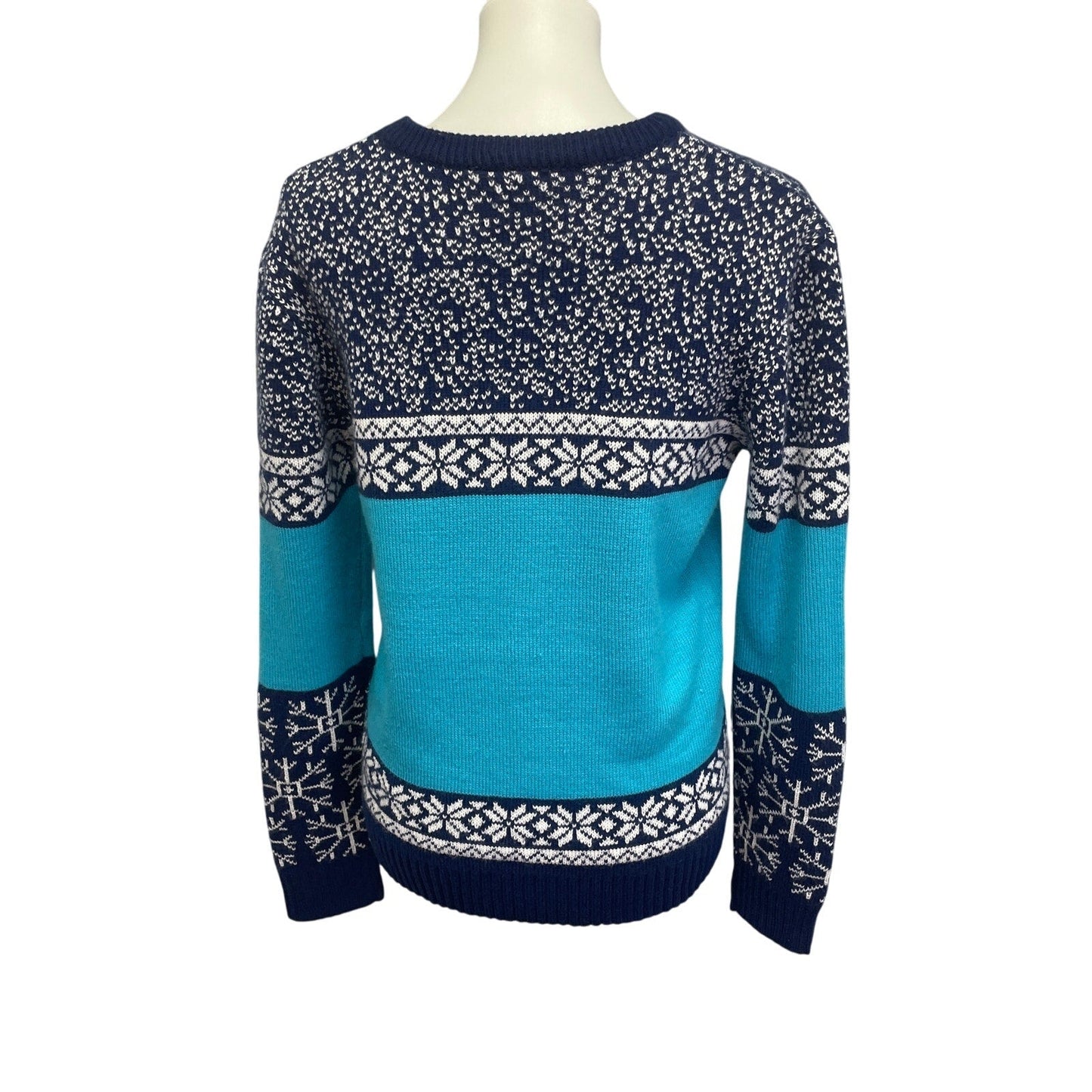 Baby It's Cold Spell Womens Medium Snowflake Long Sleeve Warm Crew Neck Sweater