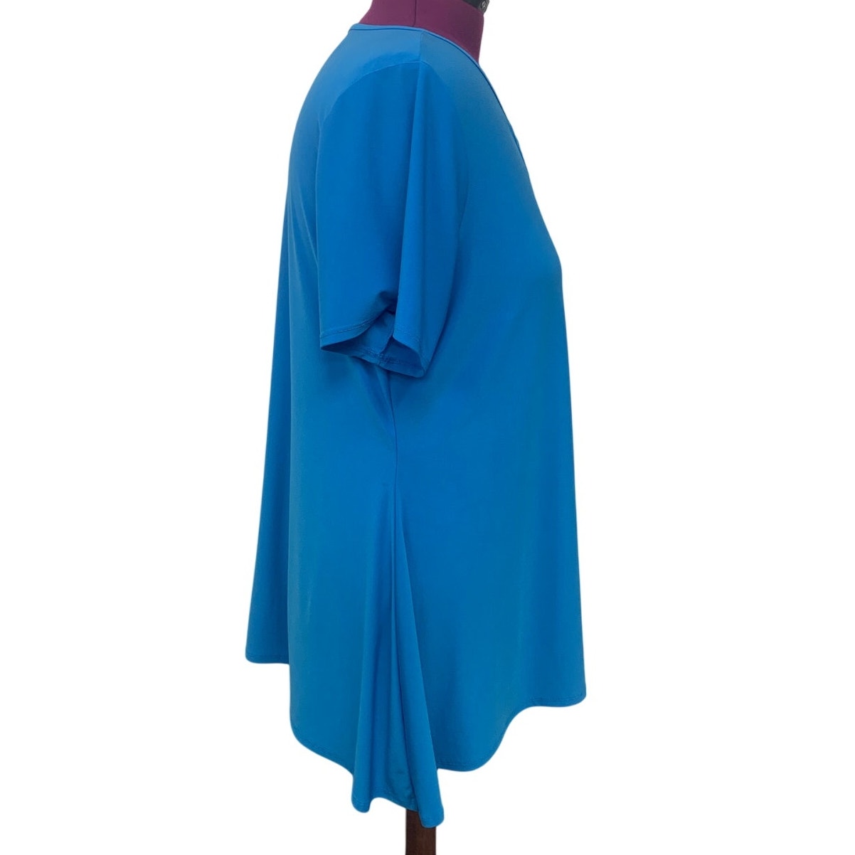 Avenue Womens Size 22/24 PolySpandex Short Sleeve Blue Key Hole Flowy Blouse