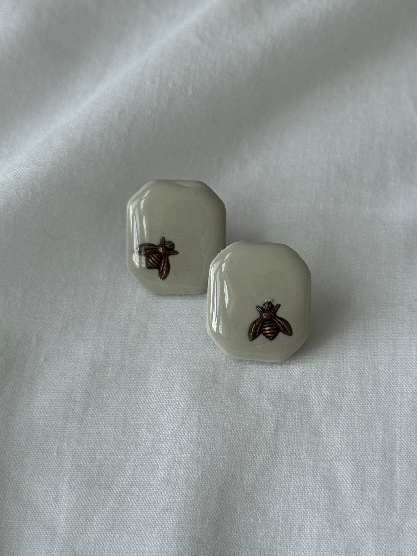 Honeycomb Studs