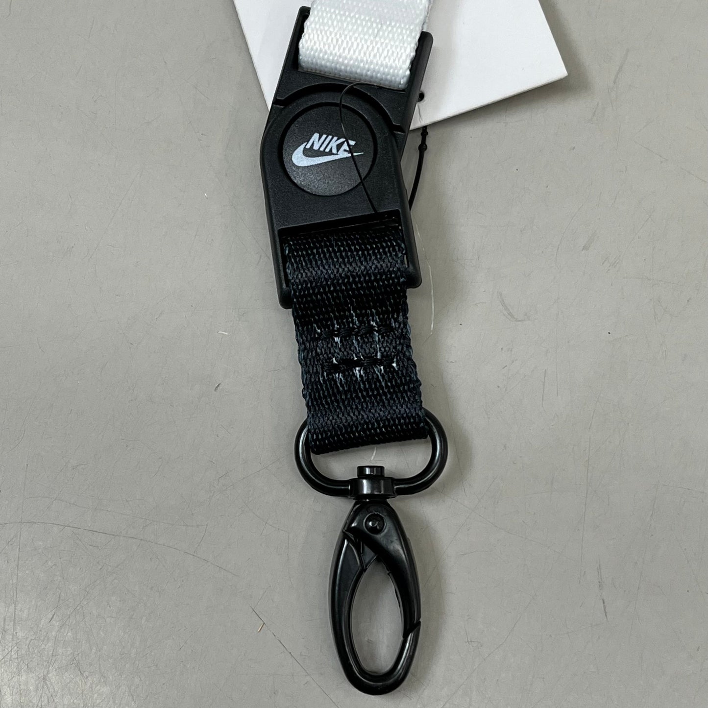 NIKE (2 PACK) Unisex Breakaway Lanyard 19" x 1" Black & White 89371