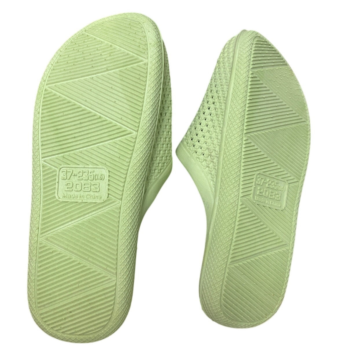 Caistre Womens Size 6.5 Green Bunny Rabbit Mesh Slide On Bath Slipper Shoes
