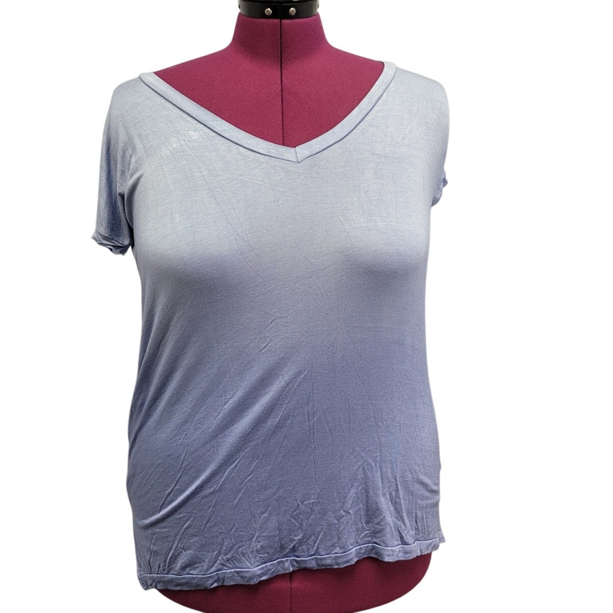 Oh Concept Collection Womens L/XL Short Sleeve V Neck Ombre Tee Shirt