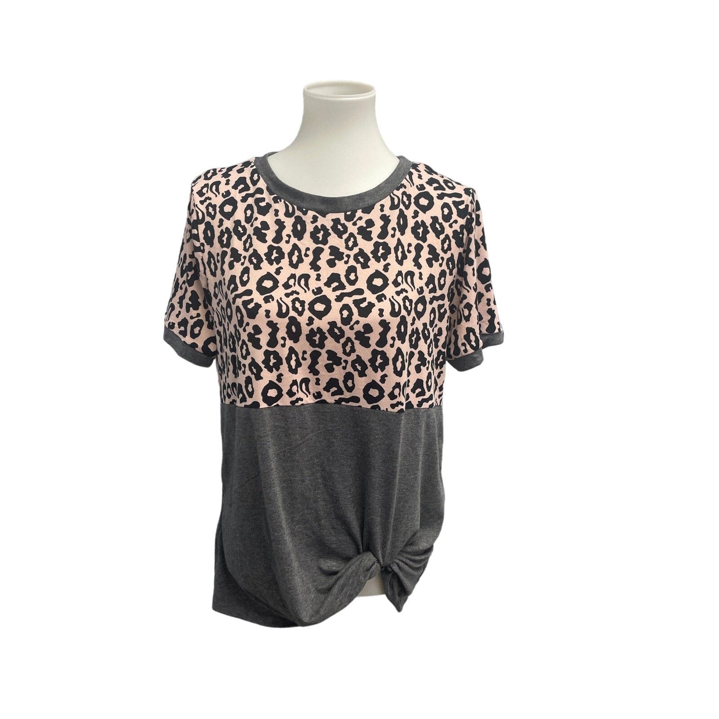 Lot of 2 Womens Large Leopard Spot PolyCotton Short Sleeve Tee Shirts
