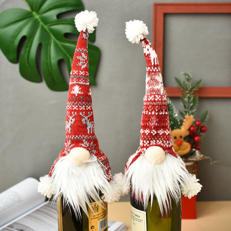 Christmas decorative items, knitted elderly wine bottle covers, figurines, wine caps, wine bottle decorations, gift bags