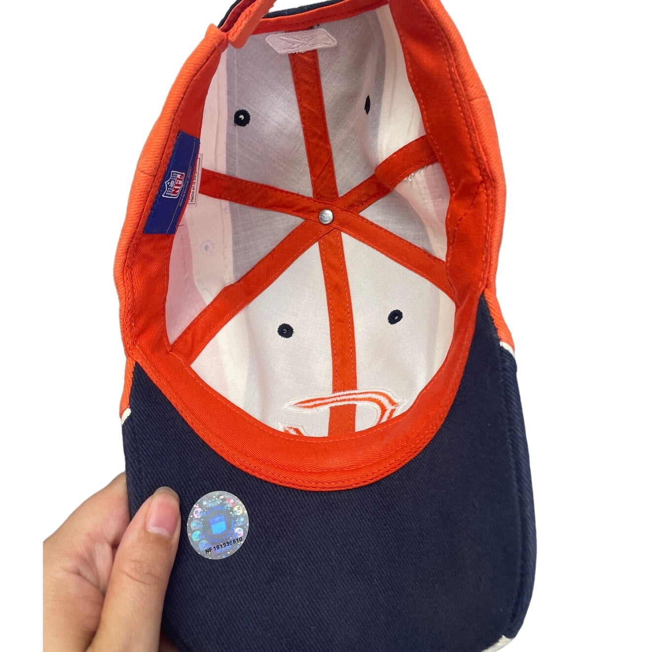 Reebok NFL Chicago Bears NFC North Mens Hook & Loop Adjustable Baseball Cap Hat