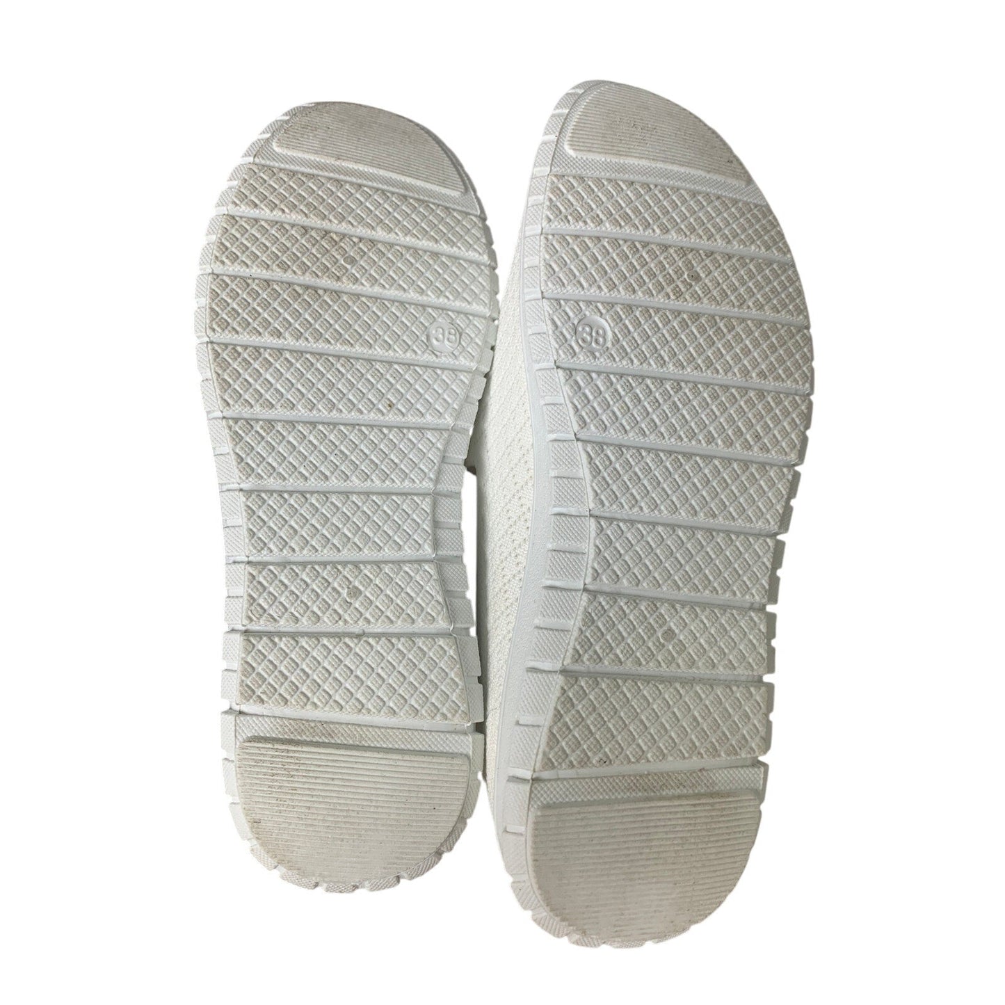 Babudog Womens Size 7 White Mesh Slide On Breathable Comfort Walking Shoes