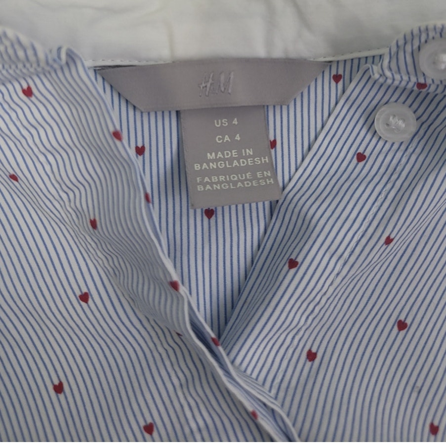 H&M Womens Size 4 Stretch Cotton Pin Stripe Heart Long Sleeve Button Up Shirt