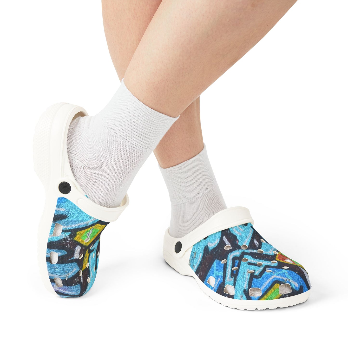 Graffiti Painted Cityscape EVA Clogs — Artistic Blue Graphic Foam Slip‑Ons