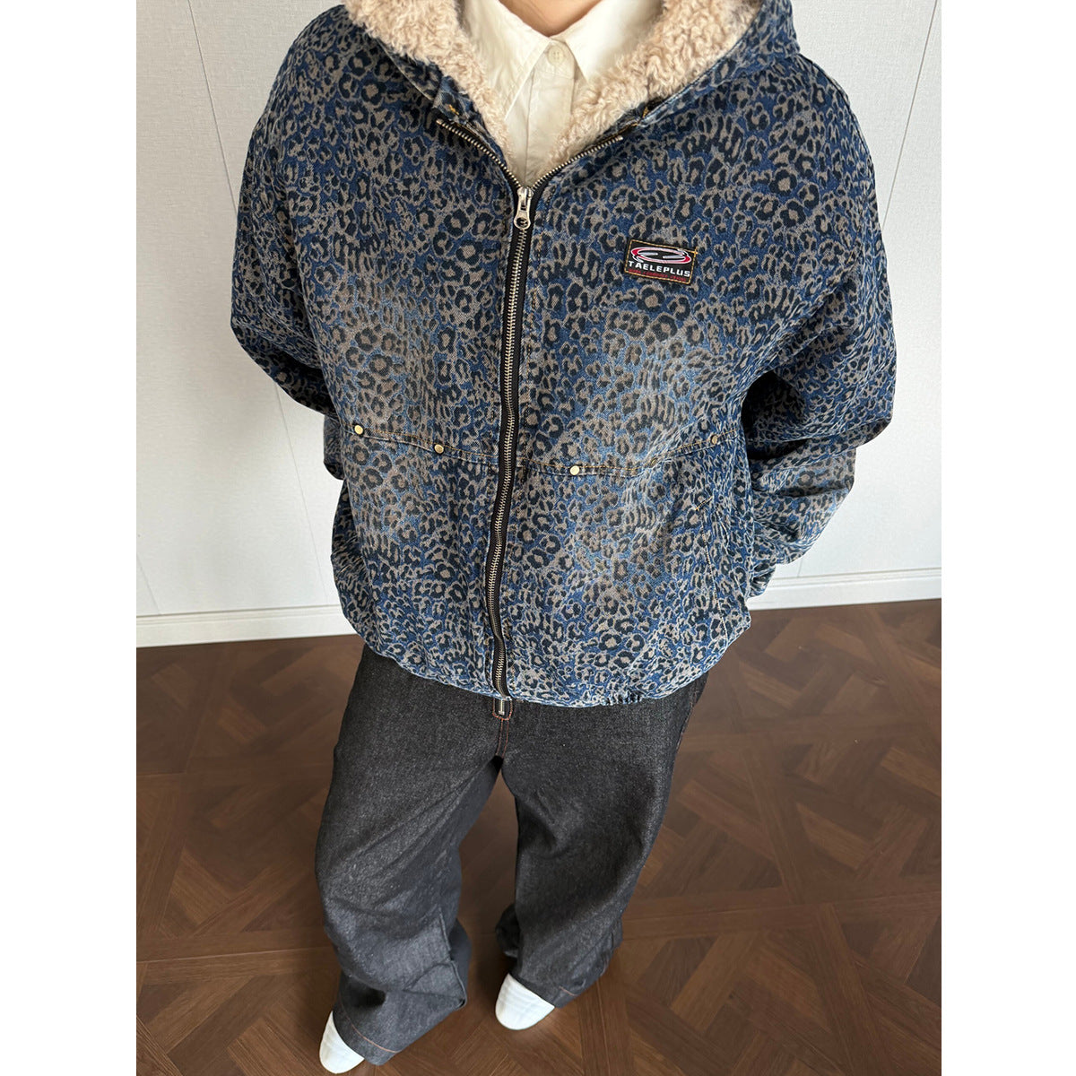Leopard print cotton coat and lamb wool jacket
