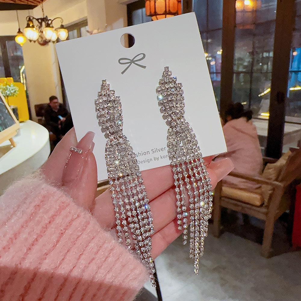 Light Luxury Pearl Earrings