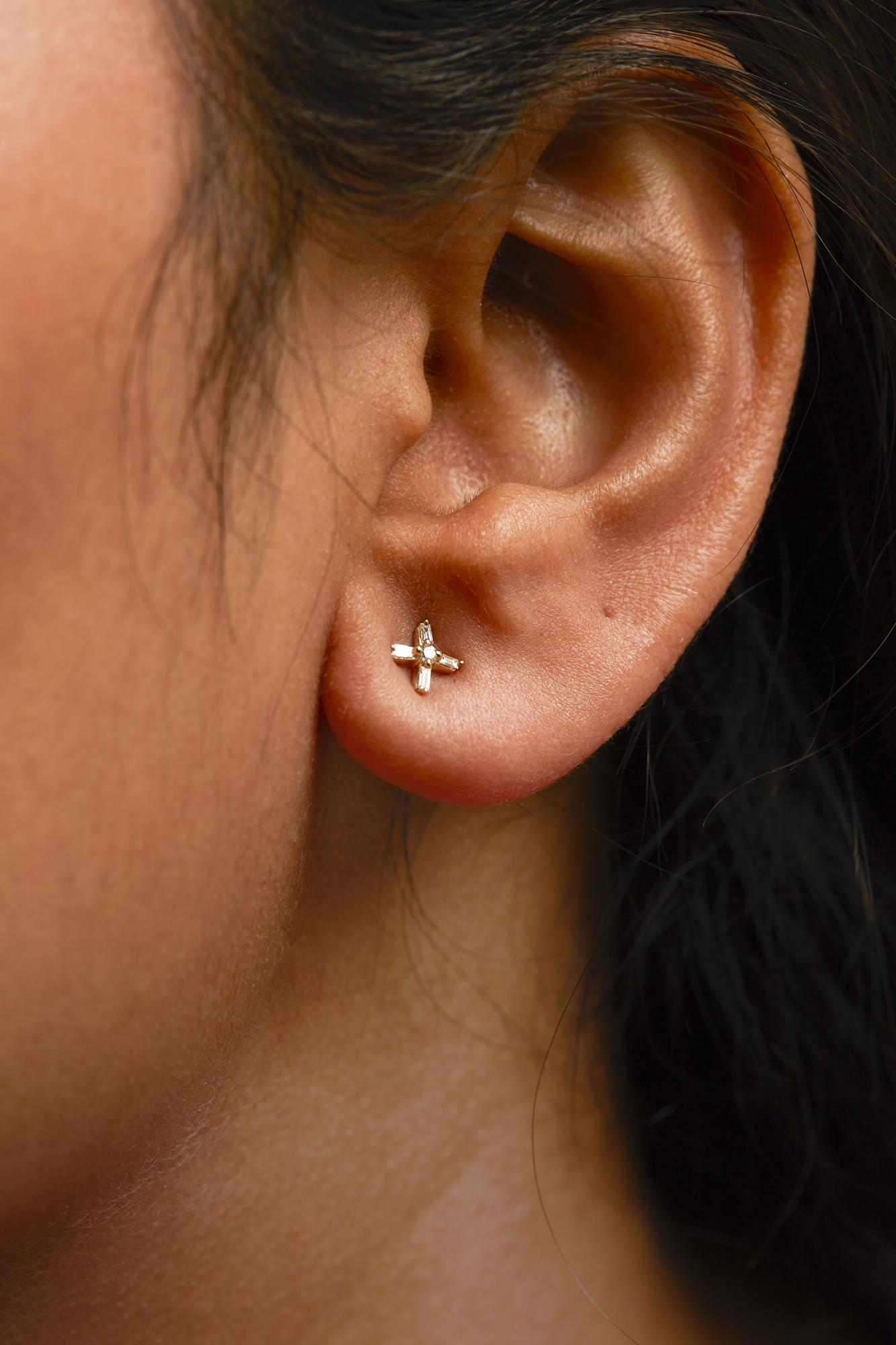 10K Yellow Gold 1/10 Cttw Round and Baguette Diamond Criss Cross X Stud Earring (H-I Color, I1-I2 Clarity)-2