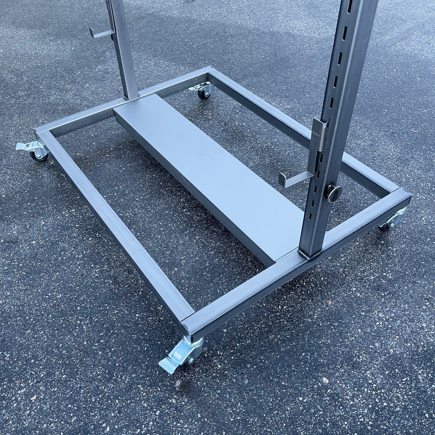 GRAND + BENEDICTS Mobile Core 4-Way Display Rolling Shelf Rack 943-GB4133-18 (New)