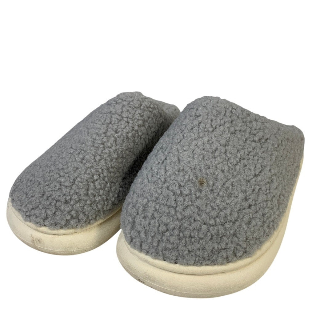 Womens Size 4 Gray Slippers Closed Round Toe Fuzzy Slip On House Shoes