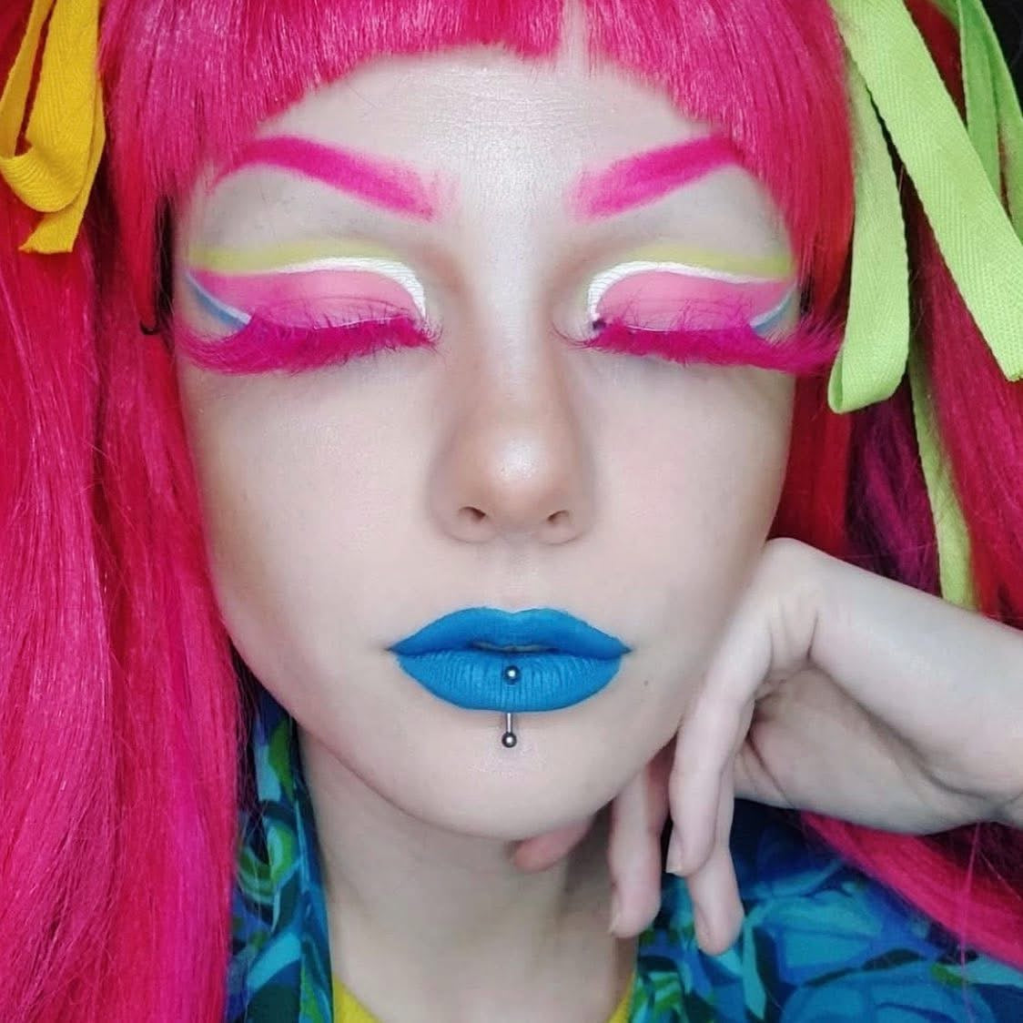 *BARBIE-LICIOUS* (Pink) DOLLicious COLORBLAST Lashes !
